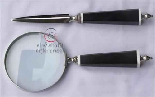 White Handle Magnifying Lens