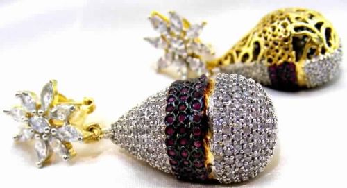 DIAMOND STYLE DANGLER EARRINGS