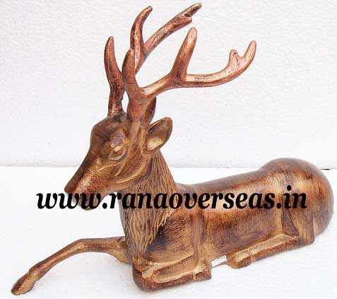 Aluminium Metal Decorative Deer In Sitting, For Home Decoration