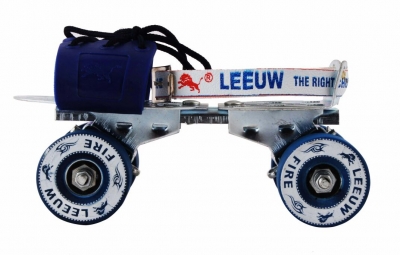LEEUW Fire Roller Skate