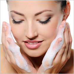 Aloe vera gel, Application : Skin Care