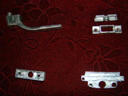 DOOR HANDLE / FITTINGS