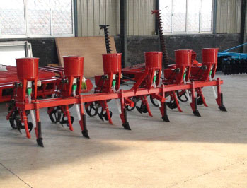 Corn Planter With Fertilizer