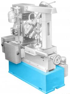 Gear hobbing machine