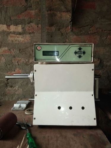 Coil winding machine