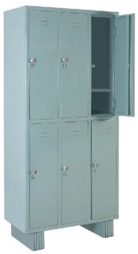 Hanger Locker Three Stars