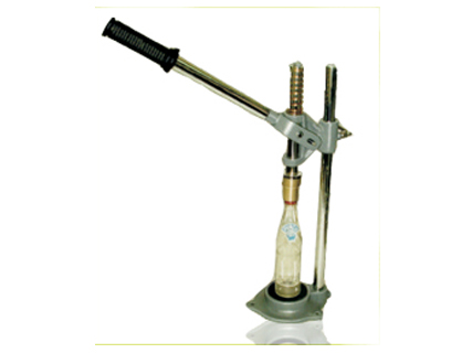 Manual Crown Capping Machine