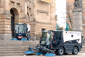 Swingo Sweepers Runway Machines