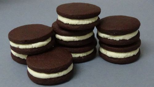 Round Soft Cream Biscuits, Taste : Delicious