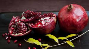 Fresh pomegranate, Usage/Application : Human Consumption