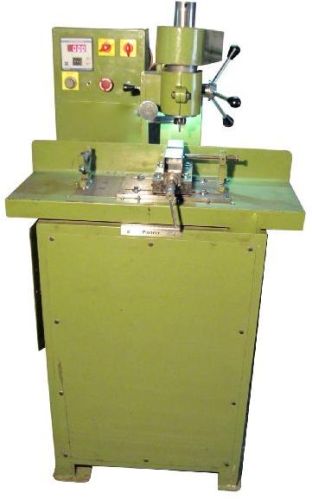 Automatic Key-Way Milling Machine