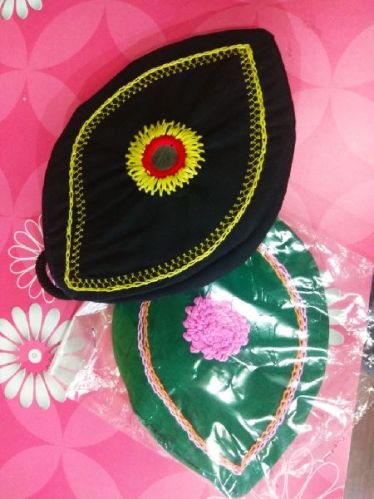 Cotton Ladies Handmade Pouch, Size : 10 X 7 Cm