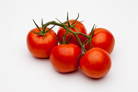 Organic Fresh Tomato, Color : Red