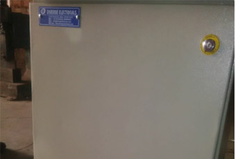 AUTOMATIC STREET LIGHT SWITCHING PANELS