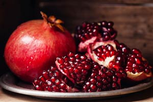 Fresh pomegranate, Usage/Application : Human Consumption