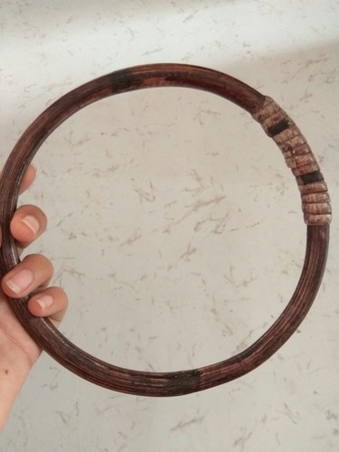 Round Wooden Handle Bag