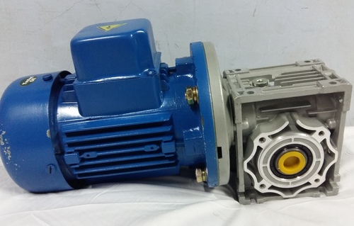 AC INDUCTION WORM GEAR MOTOR