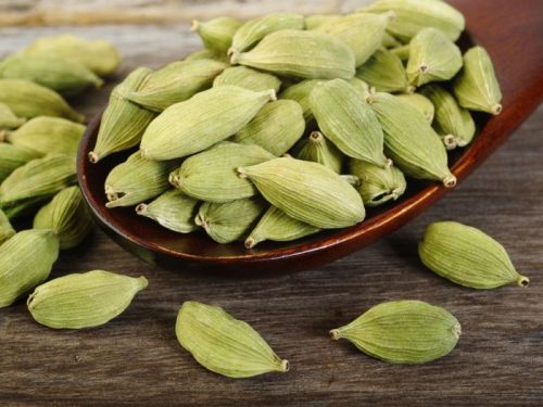 Cardamom Pods, Color : Green