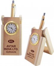 Wooden Pen Stand