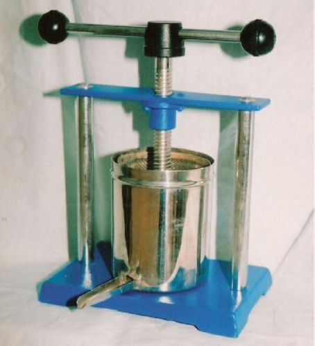 Steel Tincture Press, For Industrial, Capacity : 1 Liter