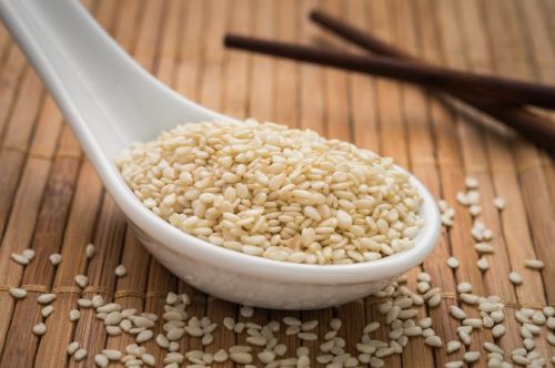 Organic sesame seeds, Moisture : 9%, Purity : 99%