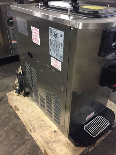 Taylor C709 C709-27 Soft Serve Ice Cream Machine-----1600Euro