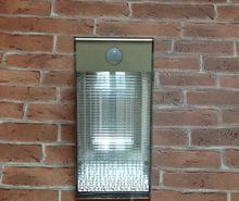 SOLAR LIGHT MOTION SENSOR LIGHT