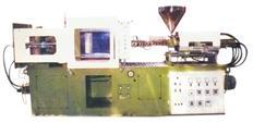 Horizontal injection moulding machine