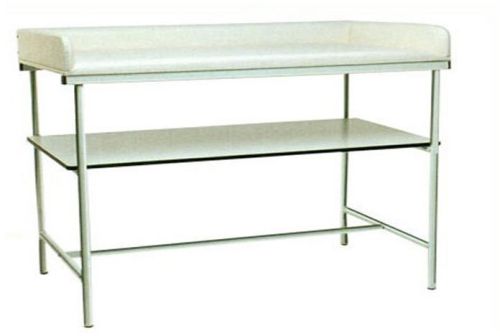 HF1899 - Swaddling Table