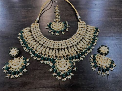 KUNDAN BRIDAL JEWELLERY SET, Color : White, Green