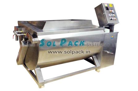 Universal Vegetable Washer, Capacity : Leaf 12-16kg/3~5mins, 120-160kg/H