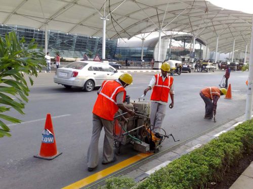 Yellow Road Marking Machine