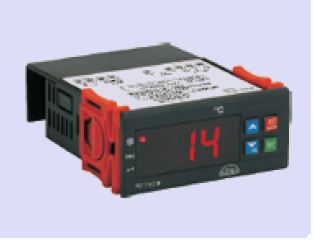 TEMPERATURE CONTROLLERS/ FREEZER / ANTIFREEZE CONTROLLERS