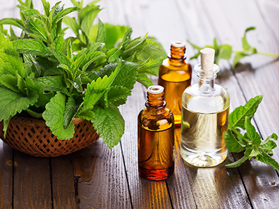 Peppermint Oil, Packaging Size : 500ml, 1 Litre, 100ml, 250ml, 50ml