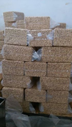 Cashew nuts, Grade Standard : Food Grade