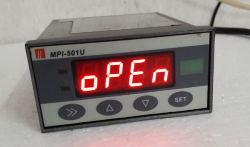 Digital Temperature Controller, Power : 100 To 240 VAC