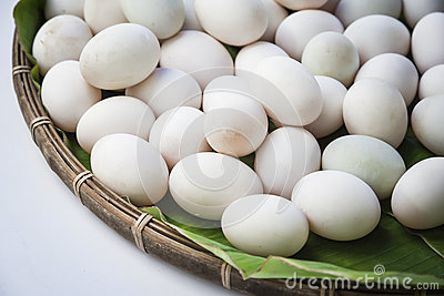 Piken Duck Hatching Eggs, Color : White