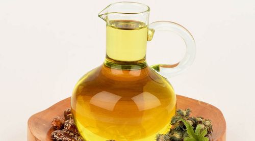 Commercial Grade Castor Oil, Shelf Life : 1Year