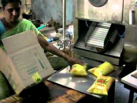 Automatic Oil Packing Machine