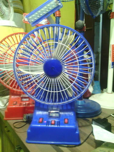 Solar Table Fan, Voltage : 220V