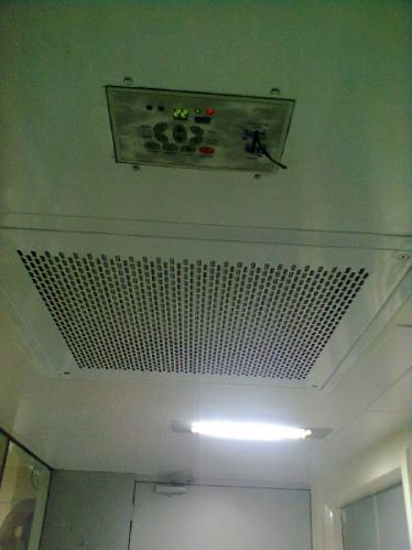 Ceiling Suspended Laminar Air Flow