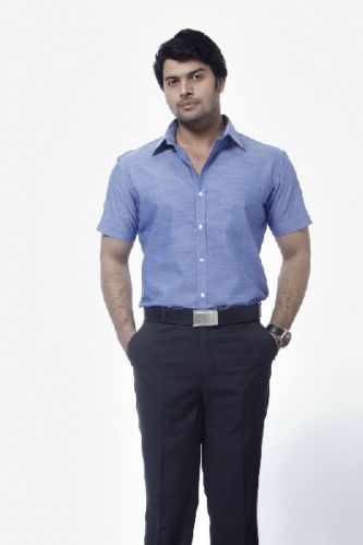 Plain Mens Trouser, Feature : Skin Friendly