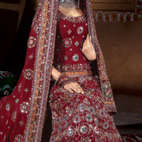 Designer Lehenga, Occasion : Festival Wear, Wedding Wear, Bridal Wear