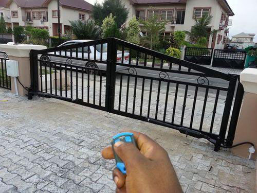 REMOTE SLIDING GATE