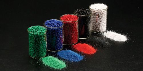 PLASTIC GRANULES AND POWDER