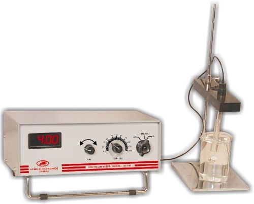Digital conductivity meter