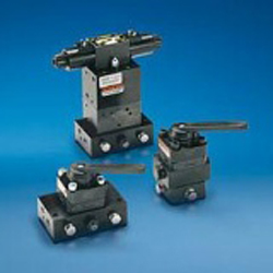 4 WAY DIRECTIONAL CONTROL VALVES