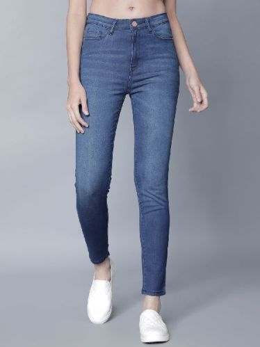 Curvature Knitted/Cotton Dobby Women Faded Blue Jeans, Feature : Comfortable