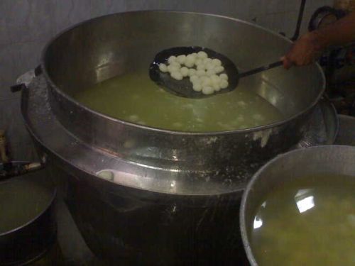 Electric Rasgulla Boiling Kettle, For Food Industry, Certification : CE Certified, FSSAI