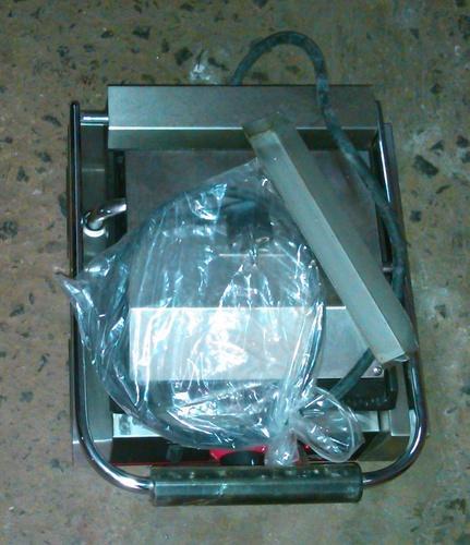 Carbon Steel Sandwich Griller, For Restaurant, Hotels, Voltage : 220 V